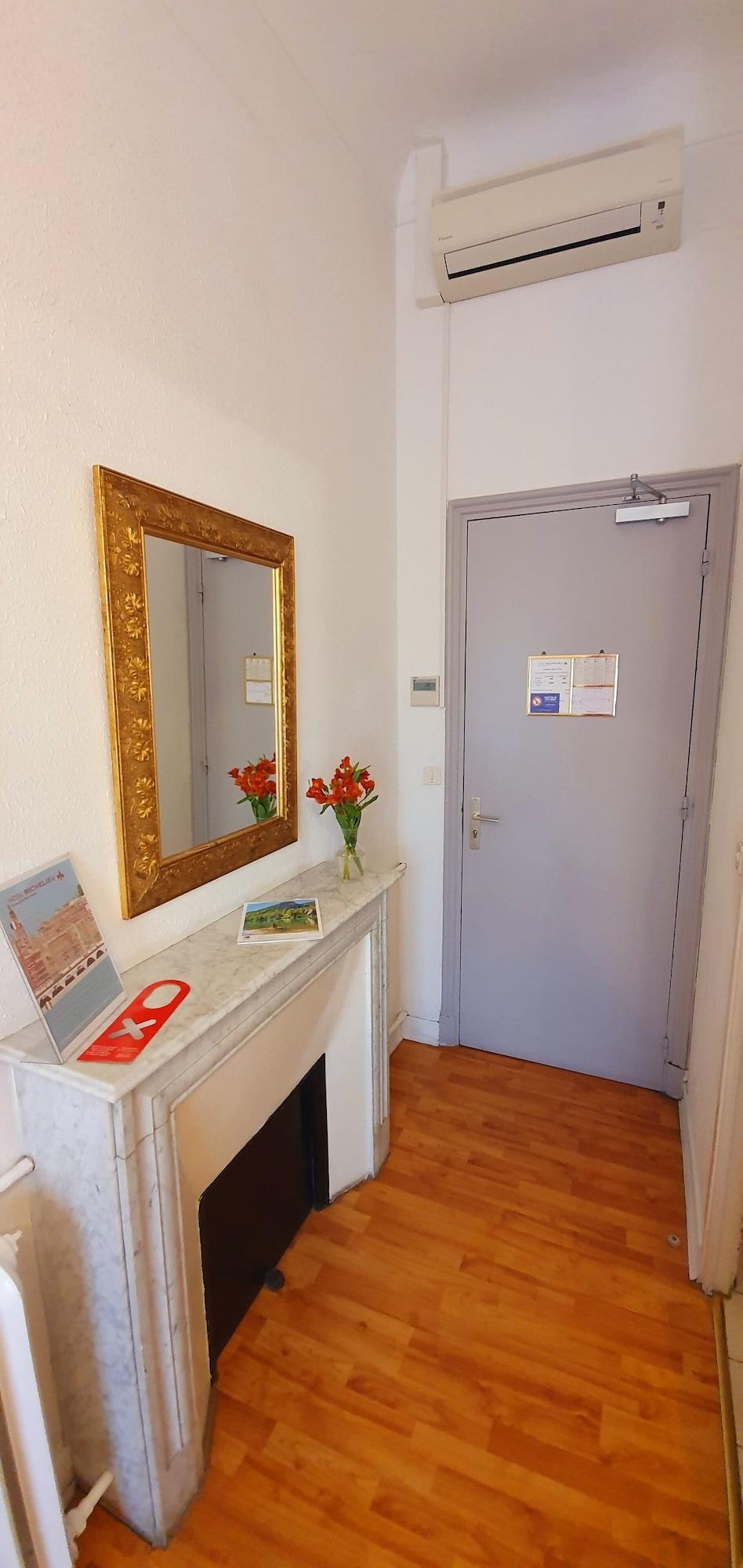 Hotel Richelieu 2*